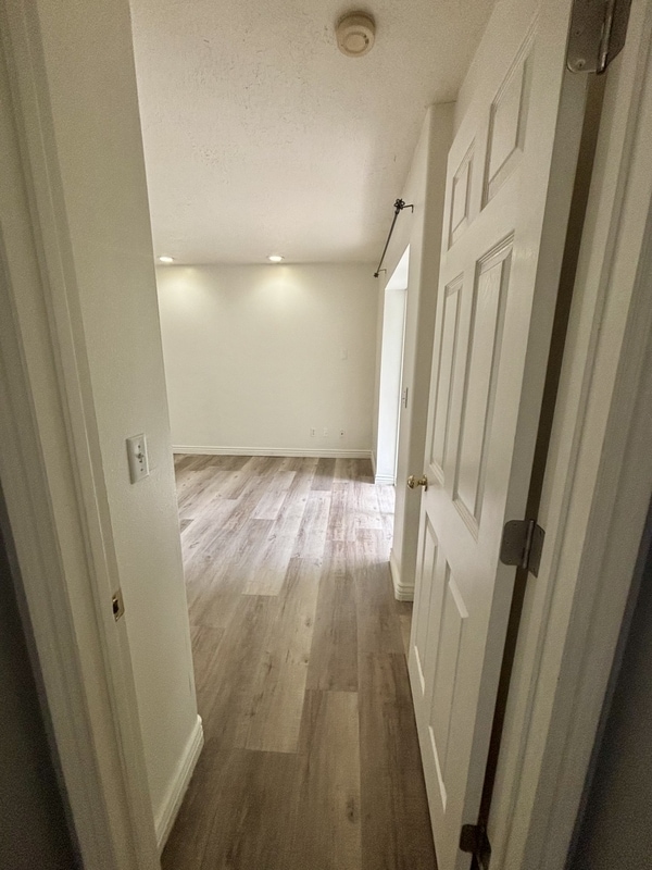 Building Photo - 215 S 1050 W