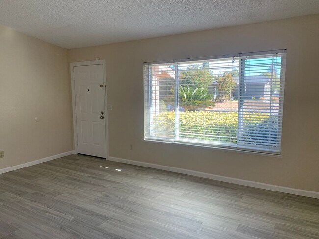 Building Photo - Upgraded Suisun City Home Available NOW!