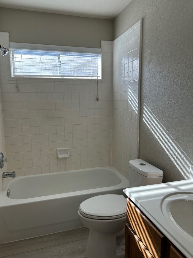 Building Photo - 12338 Browning Dr