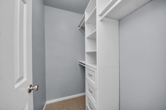 Building Photo - 9711 Andrews Ln