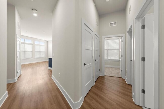 Building Photo - 2648 Sandy Plains Rd