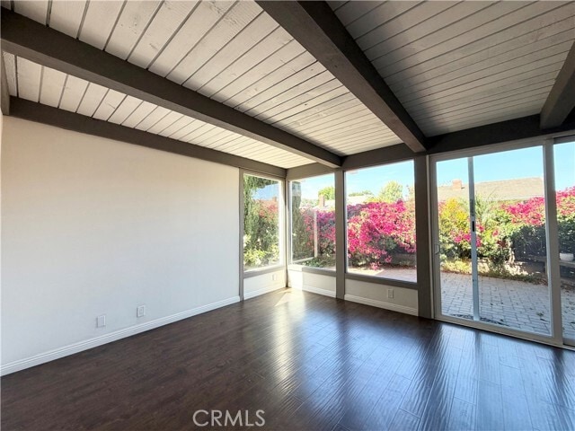 Building Photo - 4891 Tamarack Way