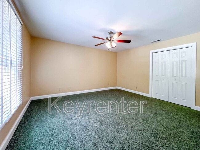 Building Photo - 112 Park Meade Dr