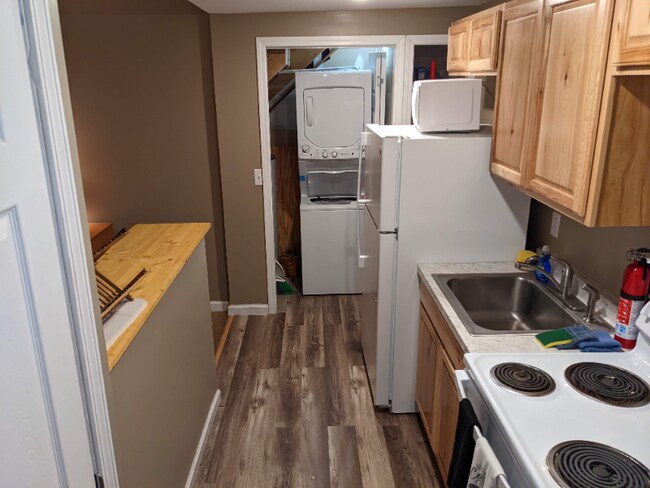 Building Photo - 361 Chestnut Knob Trl