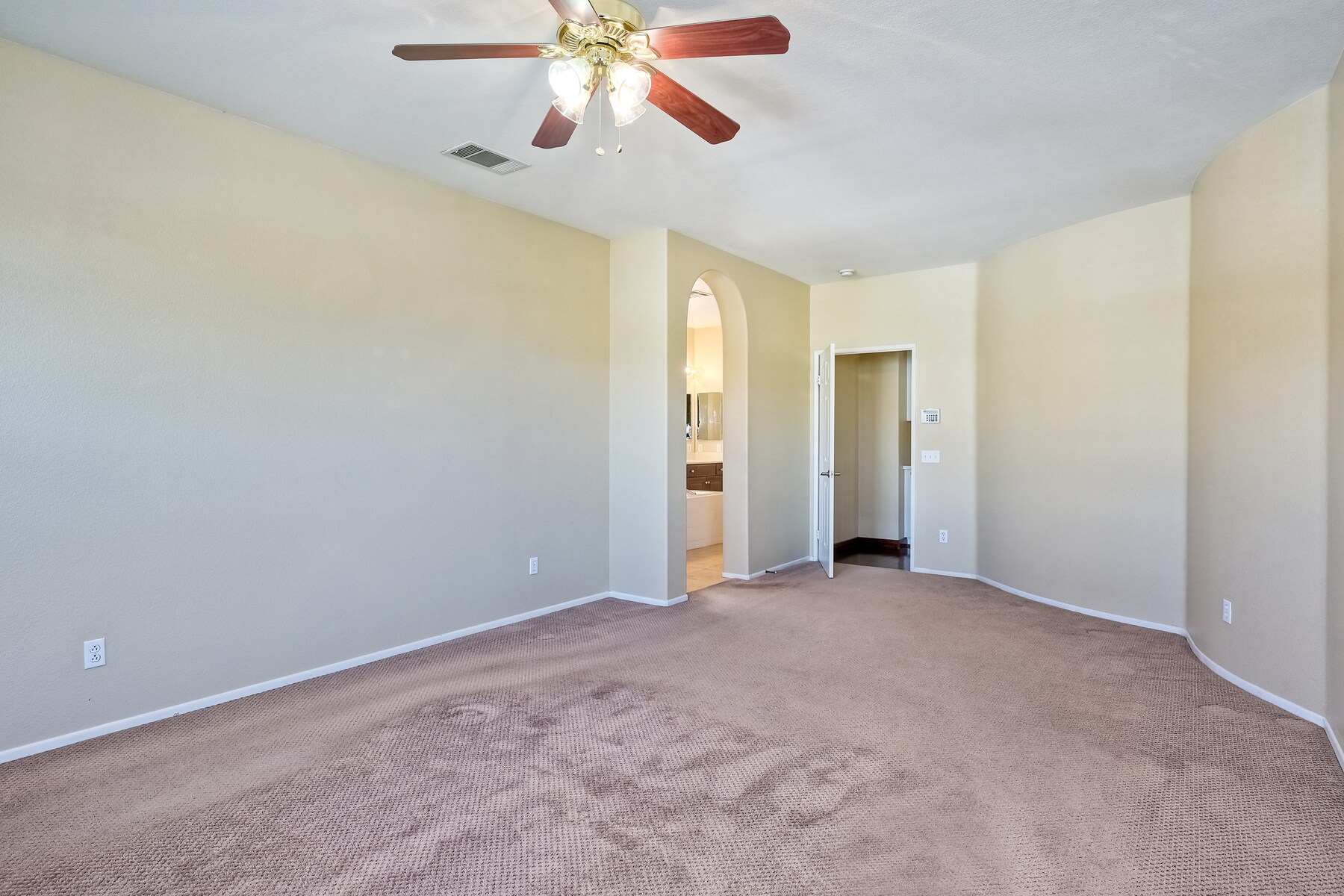 Building Photo - 44401 Penbrook Ln