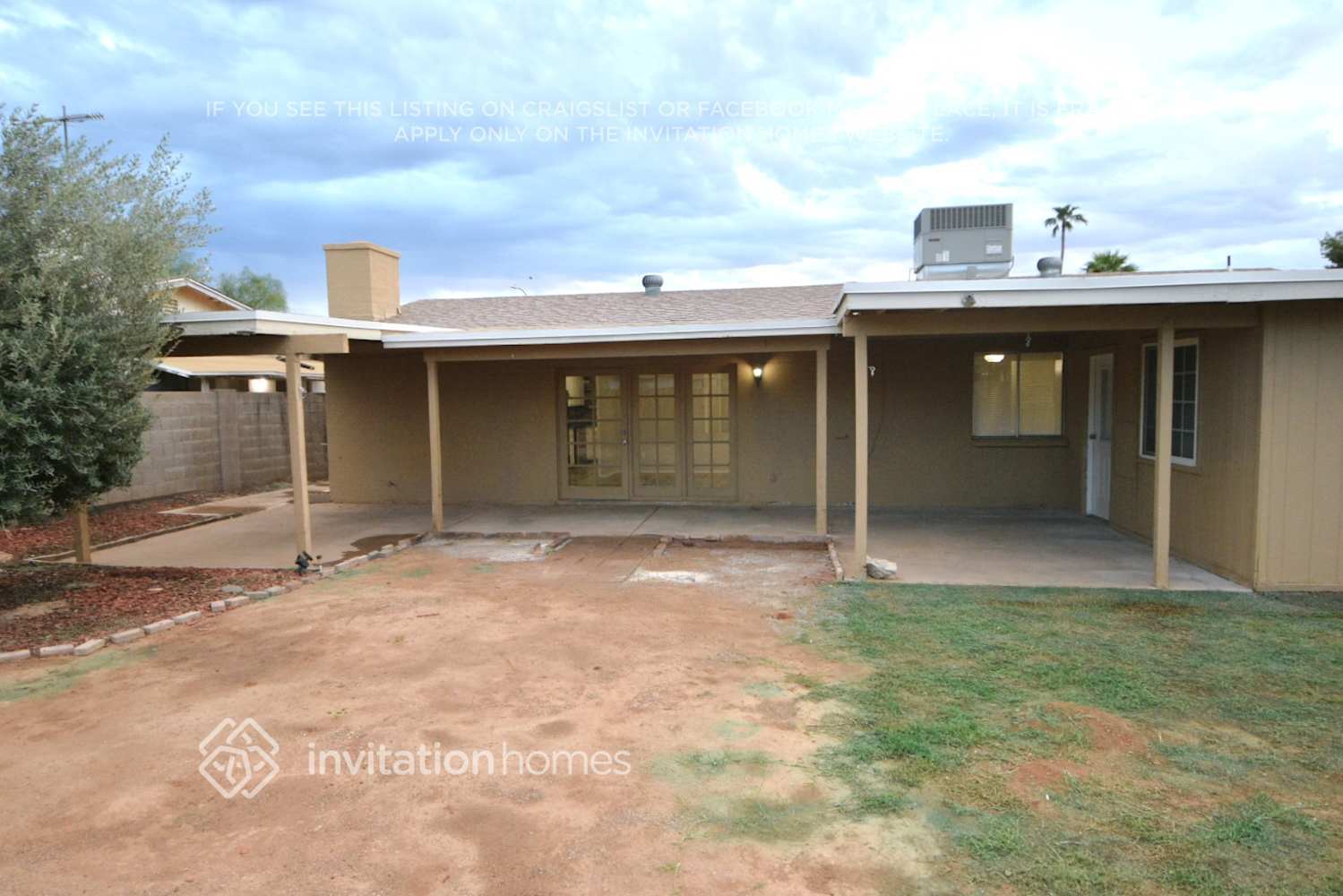 Building Photo - 1102 W Helena Dr