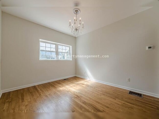 Building Photo - 1977 N Decatur Rd