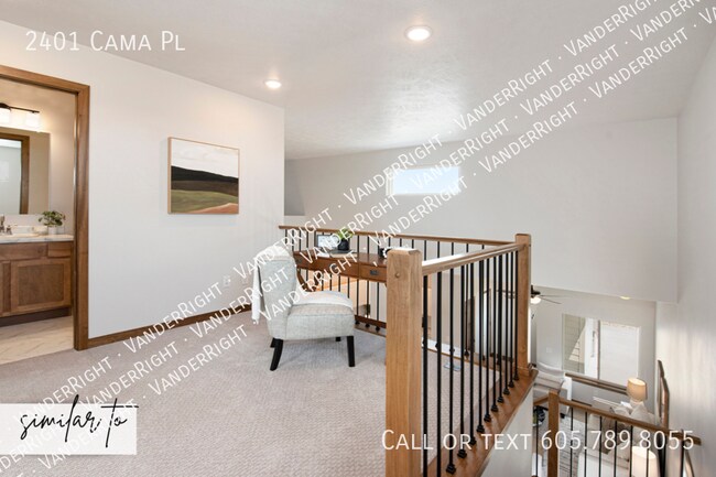 Building Photo - 2401 Cama Pl