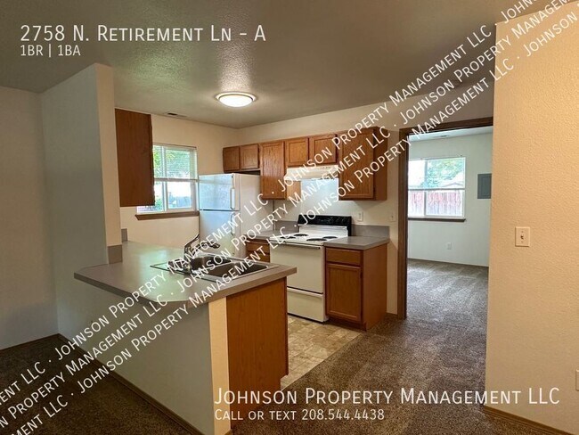 Building Photo - 2758 N Retirement Ln