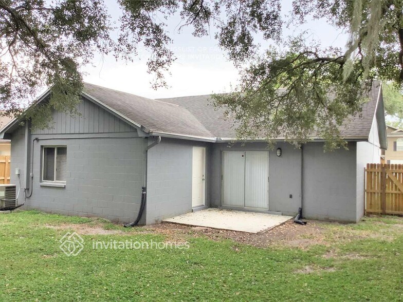 Building Photo - 1716 Brandon Trace Ave