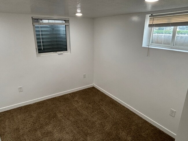 Building Photo - 8089 S Fern Cir