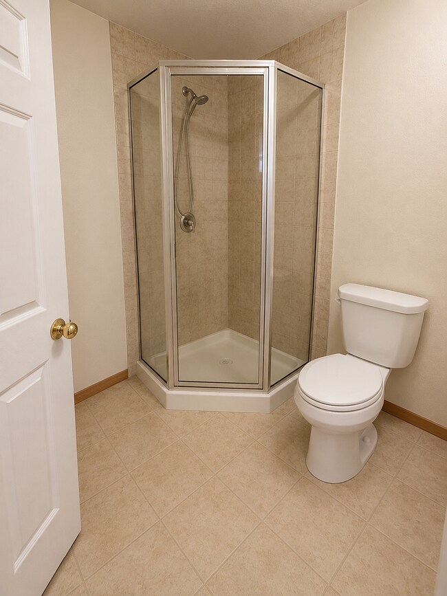 Building Photo - Spacious Southwest Fort Collins Townhome Near Cathy Fromme Prairie - 3bd 3ba AVAILABLE
