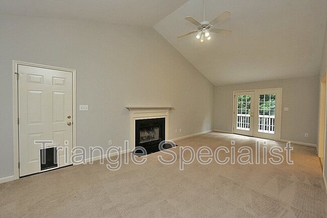 Building Photo - 6004 Sweden Dr