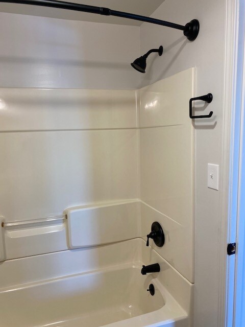 Building Photo - 20 Juniper Ln