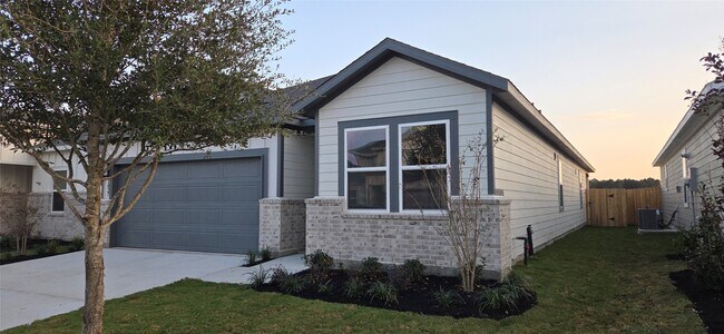 Primary Photo - 21827 Black Tulip Ln