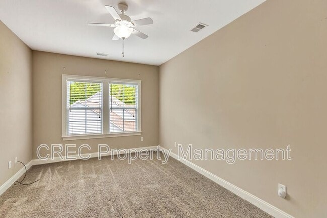 Building Photo - 258 Silver Cypress Cir