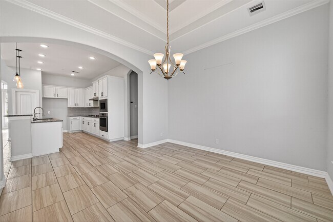 Building Photo - 16114 Sydneyann Dr