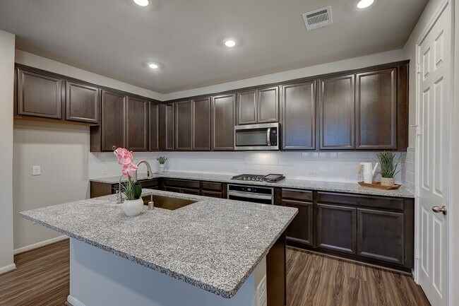 Building Photo - 9433 Towne Lake Pkwy