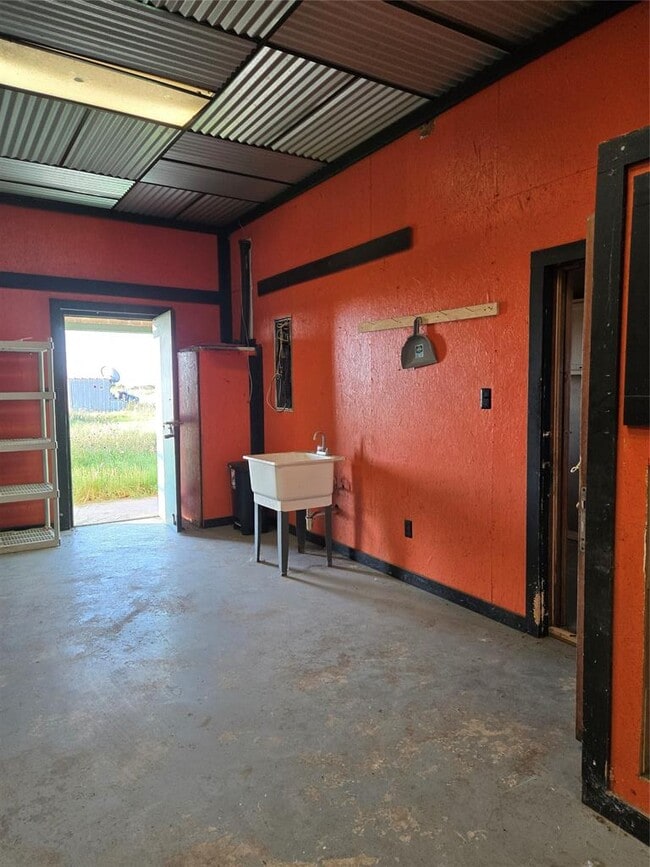 Building Photo - 4901 Co Rd 210
