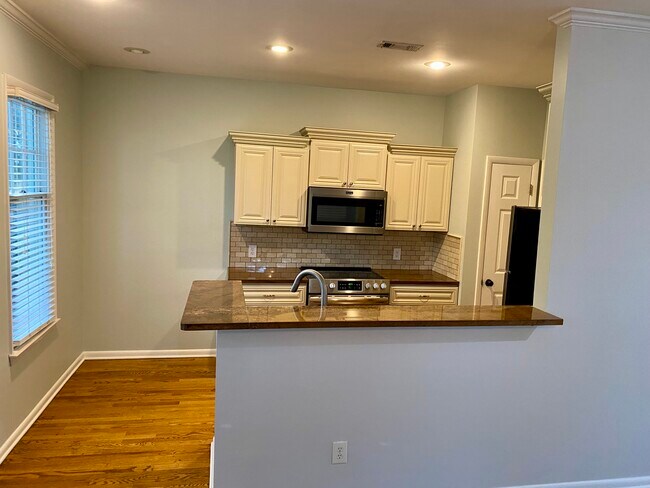 Building Photo - 2550 Dilworth Heights Ln