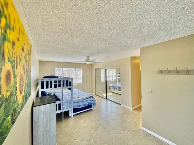 Building Photo - Furnished Beach front House in OB One Month Minimum Rental