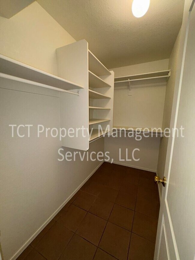 Building Photo - Well Maintained Home in Mesquite Canyon