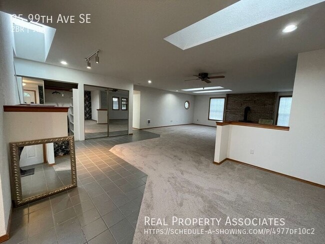 Building Photo - 25 99th Ave SE