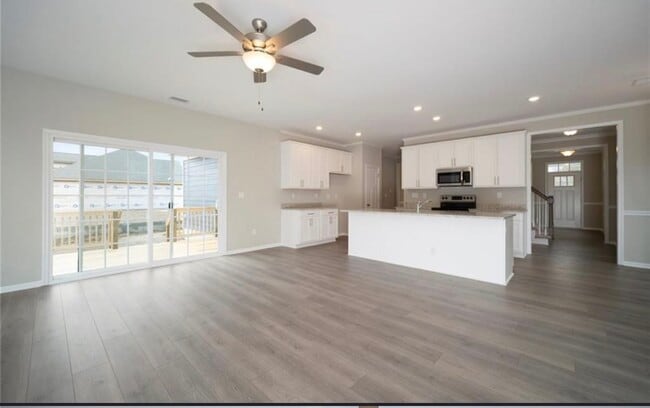 Building Photo - 2239 Captiva Ln