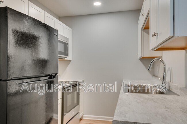 Building Photo - 328B Old Plantation Road