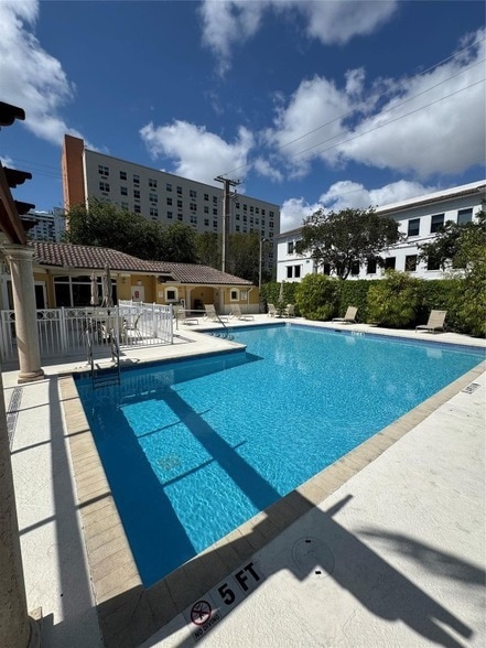 Building Photo - 2710 NE 184th Terrace