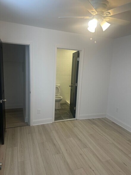 Building Photo - 5534 Pemberton St
