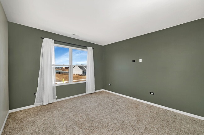 Building Photo - 733 Juniper St