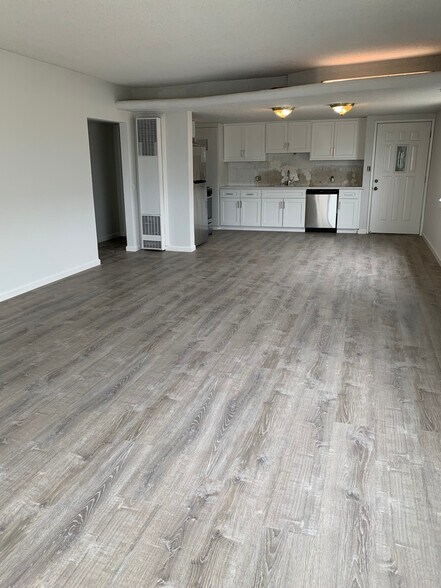 Building Photo - 223 Avenida Granada