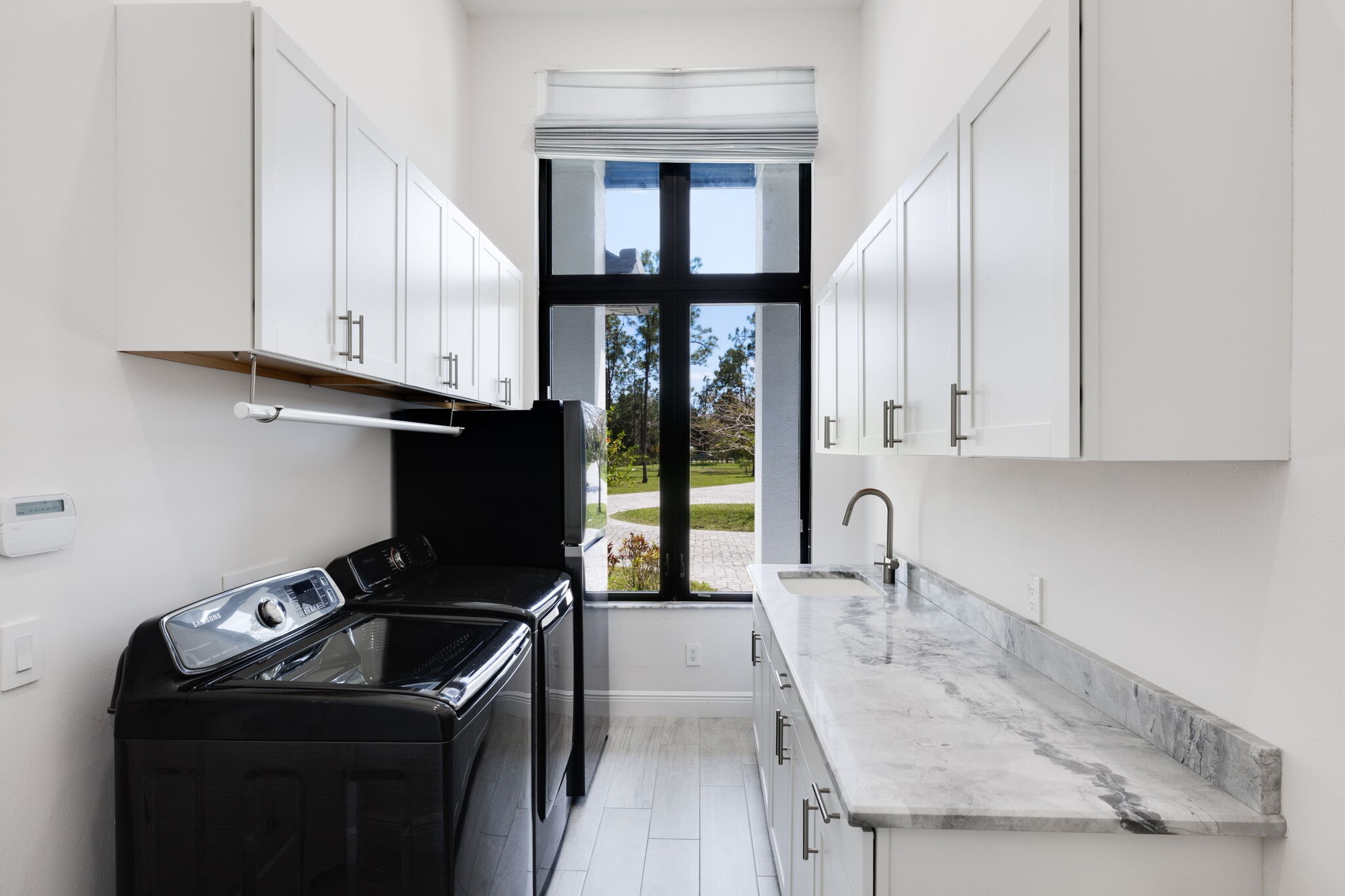 Building Photo - 6423 Livingston Woods Ln