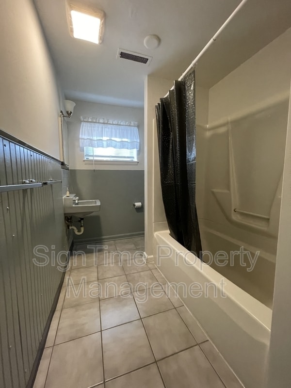 Building Photo - 310 Key Ave