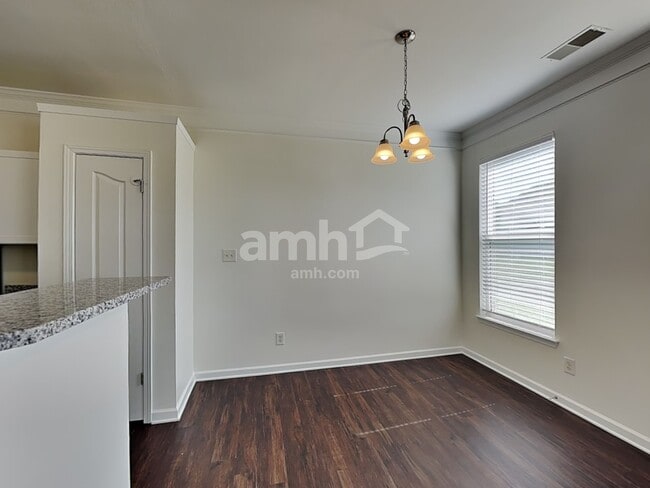 Building Photo - 4732 Sunburst Ln