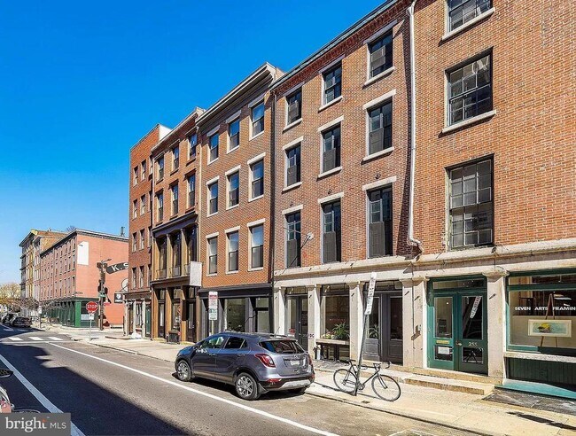 Building Photo - 261 N 3rd St