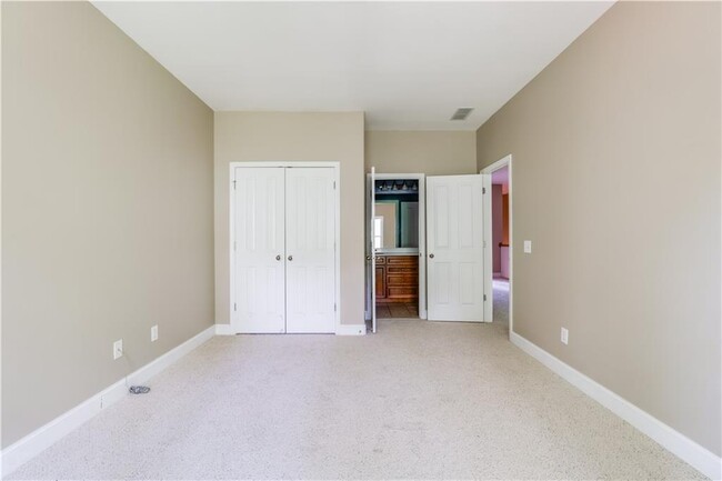 Building Photo - 2680 Colgan Ct SE