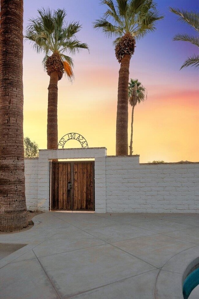 Building Photo - 52123 Avenida Diaz