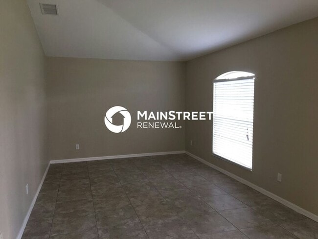 Building Photo - 3 Bedroom Pet-Friendly Home in Cape Coral, FL with Main Street Renewal