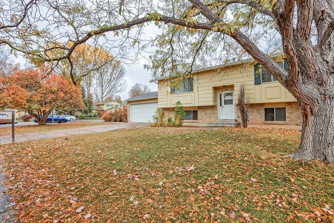 Building Photo - 836 Winchester Dr