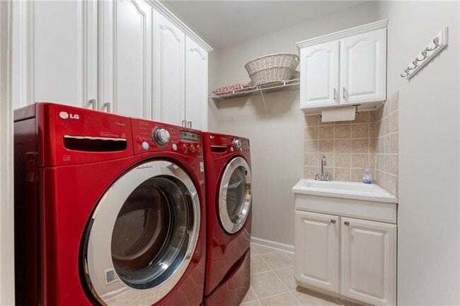 Building Photo - 6005 Oakbury Ln