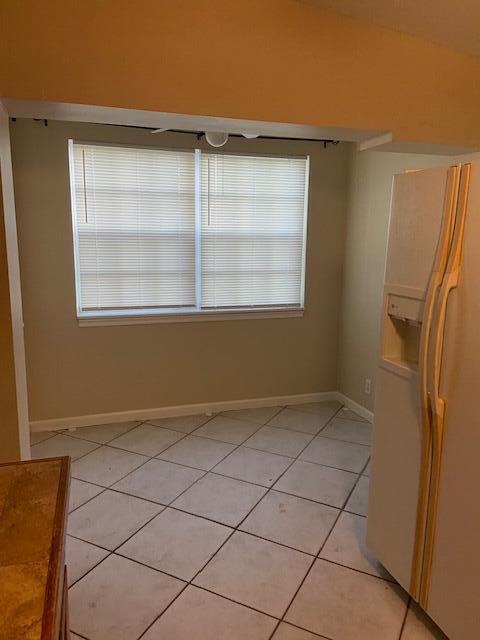 Building Photo - 702 NW 8th Ct