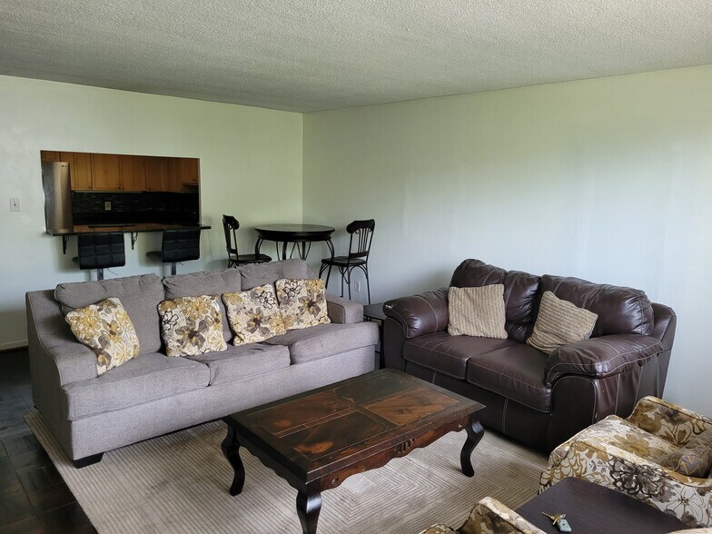 Living Room - 2965 Pharr Court South NW
