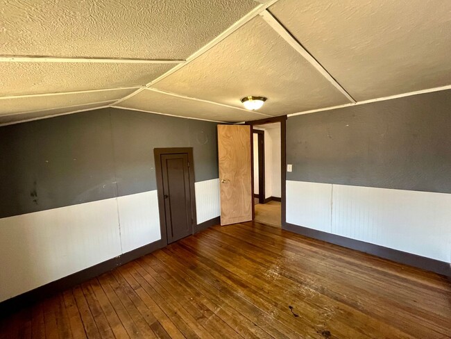 Building Photo - 3 Bed 1 Bath Single Family Home in Wausau