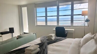 Building Photo - 100 Lincoln Rd