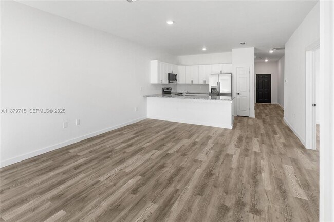 Building Photo - 4417 28th St SW