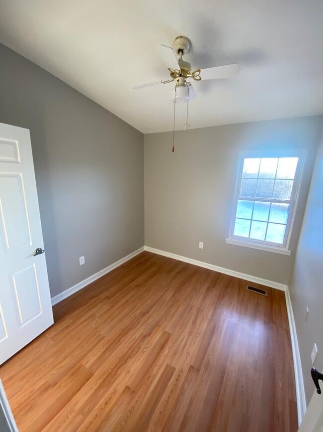 Building Photo - 19 Heron Ct