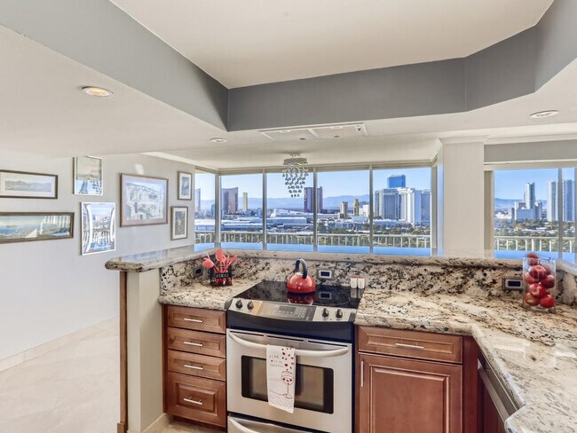 Building Photo - 3111 Bel Air Dr