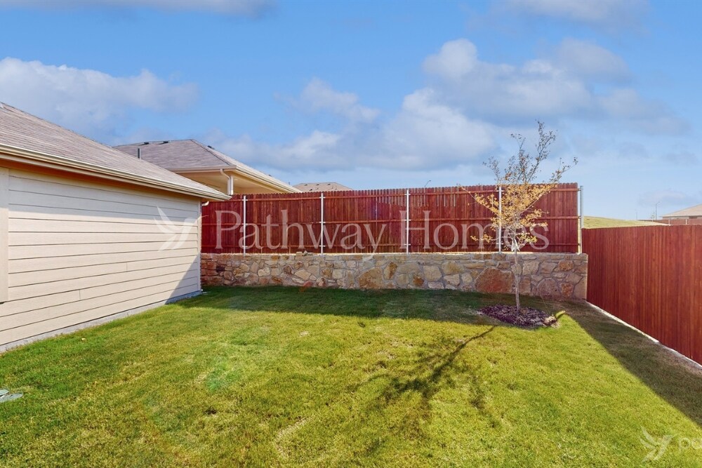 Building Photo - 1616 Gatesville Ct